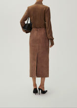 Load image into Gallery viewer, SS24 LEATHER 09 SHIRT BROWN
