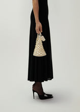 Load image into Gallery viewer, SS24 SMALL DEVANA CREAM PEARLS

