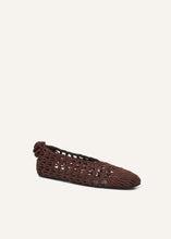 Load image into Gallery viewer, SS25 BALLET FLATS CROCHET BROWN
