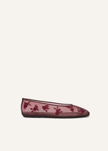 Load image into Gallery viewer, SS25 BALLET FLATS EMBROIDERY BURGUNDY

