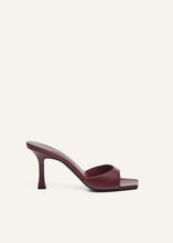 Load image into Gallery viewer, SS25 ESTONIA HEELS BURGUNDY
