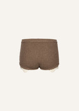 Load image into Gallery viewer, SS25 KNITWEAR 08 SHORTS BEIGE
