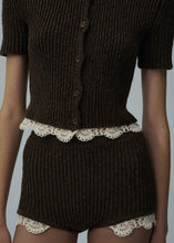 Load image into Gallery viewer, SS25 KNITWEAR 08 SHORTS BROWN
