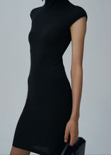 Load image into Gallery viewer, SS25 KNITWEAR 16 DRESS BLACK
