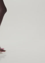 Load and play video in Gallery viewer, Wedge flower sandals in pink leather
